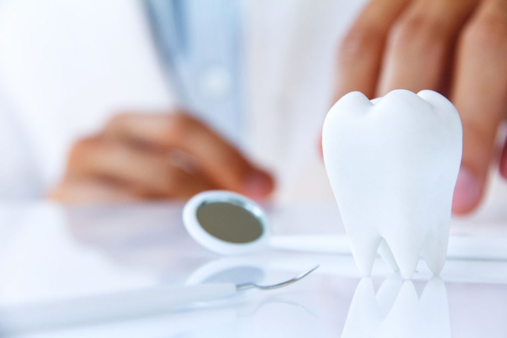 Everything you need to know about dental insurance. How to choose a plan and save on dental costs?